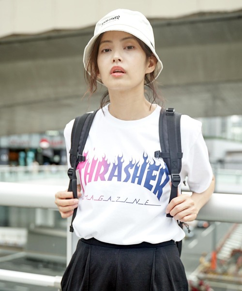 THRASHER（スラッシャー）の「HOMETOWN BACKPACK S 16L/スラッシャーバッグパックリュックサック（バックパック/リュック・メンズ・ブラック×ホワイト/ブラック×レッド・FREE）」の10枚目の写真