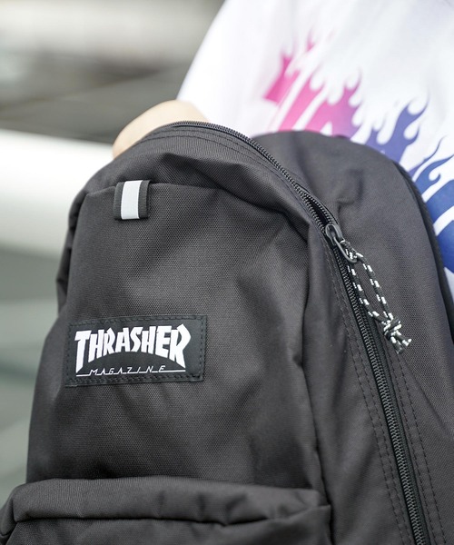 THRASHER（スラッシャー）の「HOMETOWN BACKPACK S 16L/スラッシャーバッグパックリュックサック（バックパック/リュック・メンズ・ブラック×ホワイト/ブラック×レッド・FREE）」の15枚目の写真
