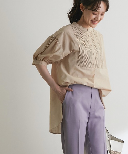 vis-`a-vis（ビサビ）の「【WEB限定】ピンタック＆レースで主役級。コットンチュニック（シャツ/ブラウス・レディース・ブラック/ホワイト/ベージュ/ライトグリーン/カーキ・FREE）」の3枚目の写真