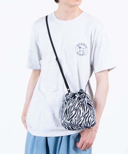 WEGO（ウィゴー）の「WEGO/ロゴ巾着ミニショルダー（ショルダーバッグ・メンズ・イエロー/その他3/ダークグリーン/オレンジ/キナリ/その他1/その他2/ダークグレー/ブラック・FREE）」の9枚目の写真