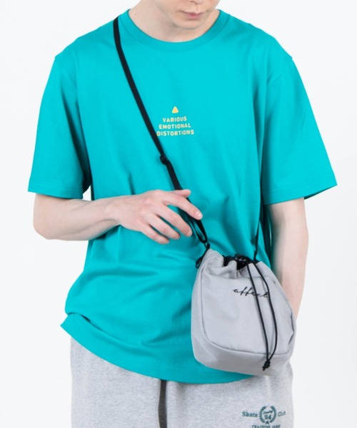 WEGO（ウィゴー）の「WEGO/ロゴ巾着ミニショルダー（ショルダーバッグ・メンズ・イエロー/その他3/ダークグリーン/オレンジ/キナリ/その他1/その他2/ダークグレー/ブラック・FREE）」の4枚目の写真