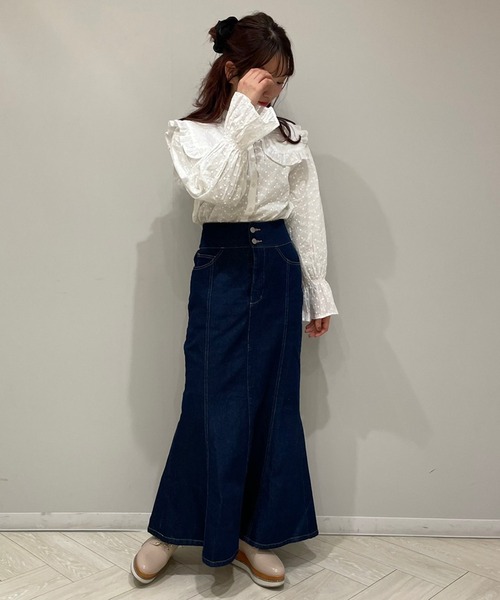 one after another NICE CLAUP（ワンアフターアナザーナイスクラップ）の「マーメイドデニムマキシスカート（スカート・レディース・オフホワイト/インディゴブルー/ブルー・FREE）」の18枚目の写真