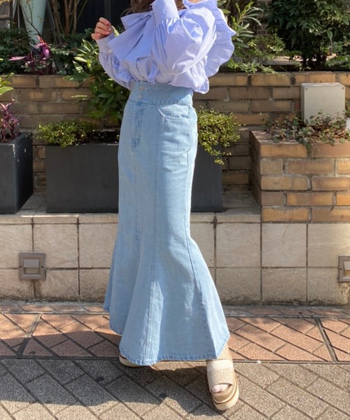 one after another NICE CLAUP（ワンアフターアナザーナイスクラップ）の「マーメイドデニムマキシスカート（スカート・レディース・オフホワイト/インディゴブルー/ブルー・FREE）」の9枚目の写真