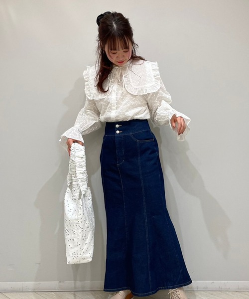 one after another NICE CLAUP（ワンアフターアナザーナイスクラップ）の「マーメイドデニムマキシスカート（スカート・レディース・オフホワイト/インディゴブルー/ブルー・FREE）」の20枚目の写真