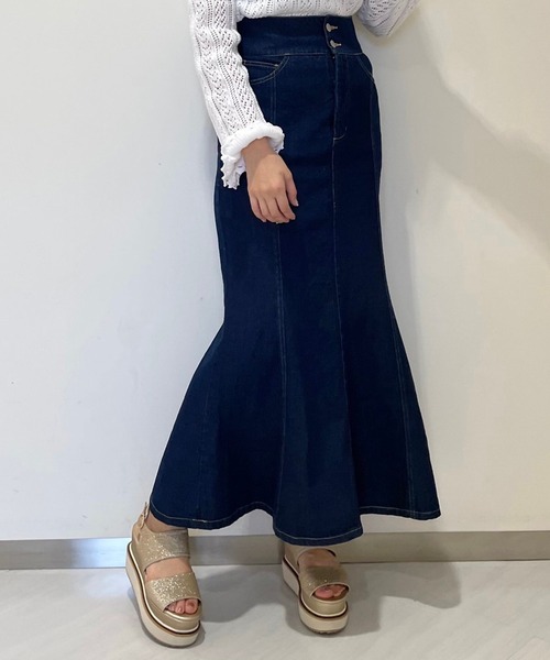 one after another NICE CLAUP（ワンアフターアナザーナイスクラップ）の「マーメイドデニムマキシスカート（スカート・レディース・オフホワイト/インディゴブルー/ブルー・FREE）」の15枚目の写真