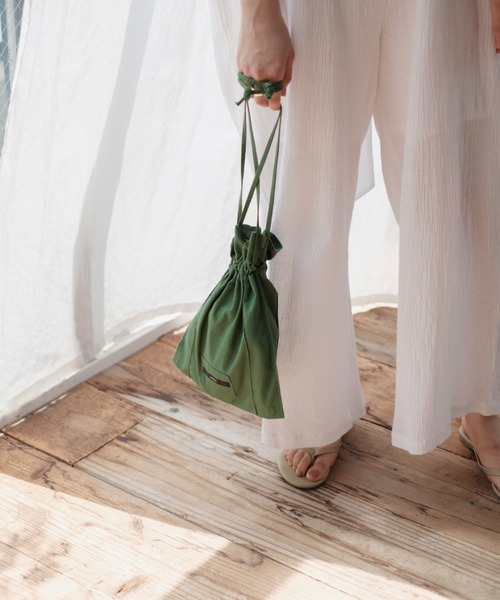 Kastane(カスタネ)の「BACKリボンイージーサロペット(サロペット/オーバーオール・レディース・ブラック/アイボリー/グリーン系その他・1/2)」の14枚目の写真