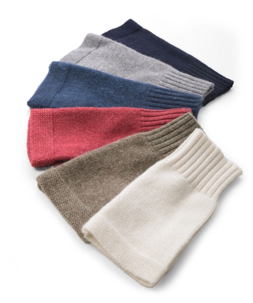 sankyo shokai（サンキョウショウカイ）の「指なし手袋アームウォーマーカシミヤ 100%（手袋・レディース・ライトグレー/ネイビー/レッド/ブルー/アイボリー/モカ・FREE）」の7枚目の写真