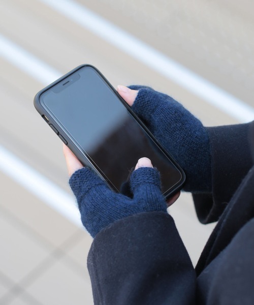 sankyo shokai（サンキョウショウカイ）の「指なし手袋アームウォーマーカシミヤ 100%（手袋・レディース・ライトグレー/ネイビー/レッド/ブルー/アイボリー/モカ・FREE）」の12枚目の写真