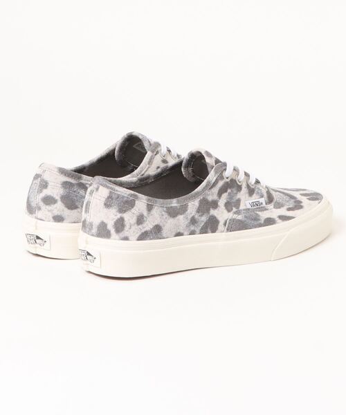 VANS（バンズ）の「【ZOZOTOWN限定】【VANS/バンズ】オーセンティックレオパード/AUTHENTIC（スニーカー・レディース・グレー・23.5cm/24cm/24.5cm）」の2枚目の写真