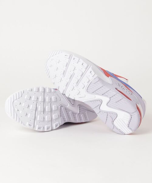 NIKE(ナイキ)の「ナイキ NIKE ナイキ ウィメンズ エア マックス エクシー(スニーカー・レディース・ホワイト・24.0cm/24.5cm/23.0cm/25.0cm/23.5cm)」の3枚目の写真