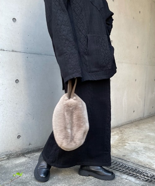 DouDou（ドゥドゥ）の「ケーブル編みSET フーディー＋タイトスカート 