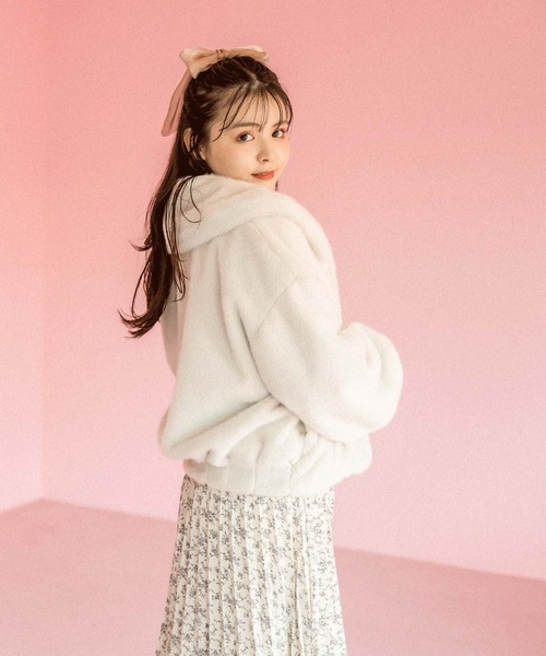 OLIVE des OLIVE（オリーブデオリーブ）の「見た目も可愛い。ふわもこファーブルゾン（ブルゾン・レディース・ピンク系その他/ベージュ/オフホワイト/ブラウン・FREE）」の6枚目の写真