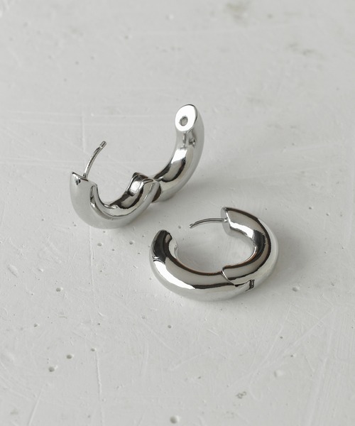 GOLDY(ゴールディ)の「スィック フープ ワンタッチ ピアス(ピアス(両耳用)・レディース・シルバー/その他1/ゴールド・FREE)」の9枚目の写真