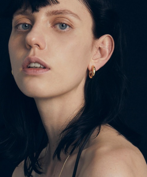 GOLDY(ゴールディ)の「スィック フープ ワンタッチ ピアス(ピアス(両耳用)・レディース・シルバー/その他1/ゴールド・FREE)」の4枚目の写真