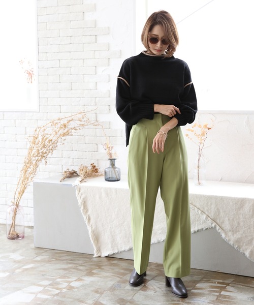 White Collection（ホワイトコレクション）の「2021AW 配色リンキングハイネックニット（ニット/セーター・レディース・ブラック/ベージュ/ブラウン/オフホワイト・FREE）」の5枚目の写真