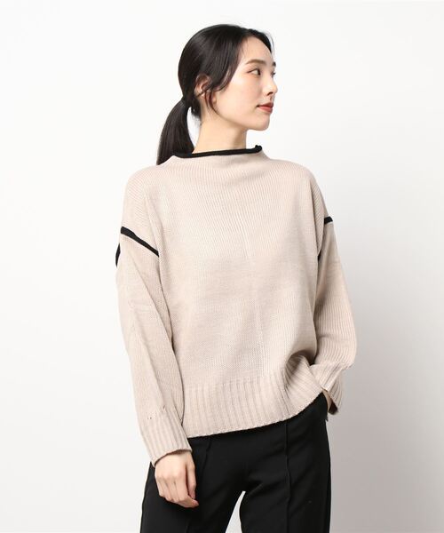 White Collection（ホワイトコレクション）の「2021AW 配色リンキングハイネックニット（ニット/セーター・レディース・ブラック/ベージュ/ブラウン/オフホワイト・FREE）」の21枚目の写真