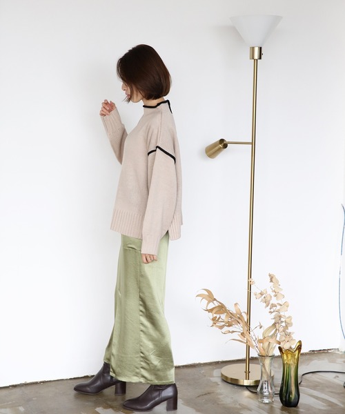 White Collection（ホワイトコレクション）の「2021AW 配色リンキングハイネックニット（ニット/セーター・レディース・ブラック/ベージュ/ブラウン/オフホワイト・FREE）」の15枚目の写真