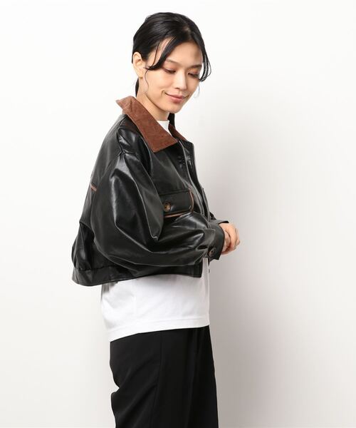 ems excite（エムズエキサイト）の「エコレザーブルゾン（ダウンジャケット/コート・レディース・アイボリー/ブラック・FREE）」の5枚目の写真