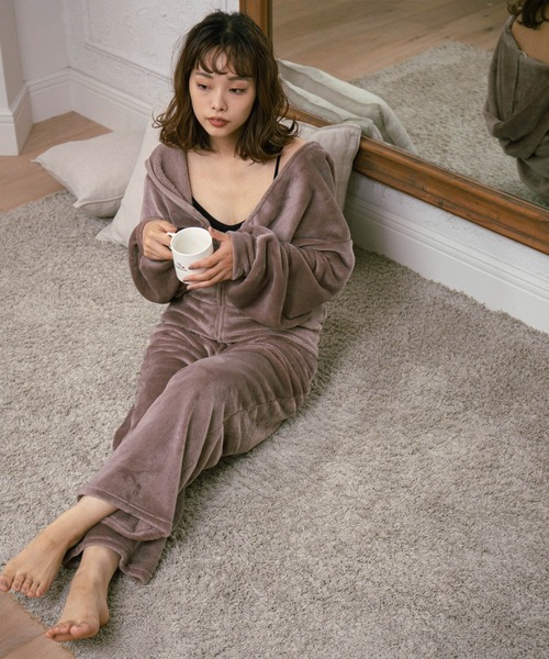 VIS（ビス）の「【ViSage】【MARION CREPESコラボ】WHIPフード＆パンツセットアップ（ルームウェア/パジャマ・レディース・ブラウン/キナリ・FREE）」の4枚目の写真