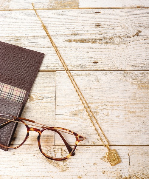 Ree&Mee(リーアンドミー)の「Ree&Mee ステンレス イニシャル スクエア ネックレス 男女兼用 ユニセックス(ネックレス・メンズ・A/H/J/K/L/M/N/R/S/T/Y/F/E/C/I・FREE)」の7枚目の写真