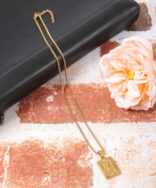 Ree&Mee(リーアンドミー)の「Ree&Mee ステンレス イニシャル スクエア ネックレス 男女兼用 ユニセックス(ネックレス・メンズ・A/H/J/K/L/M/N/R/S/T/Y/F/E/C/I・FREE)」の15枚目の写真