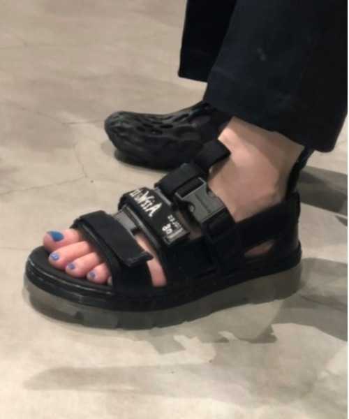 Dr. Martens（ドクターマーチン）の「Dr.Martens ドクターマーチン PEARSON サンダル（サンダル・レディース・ブラック・4/5/6）」の8枚目の写真