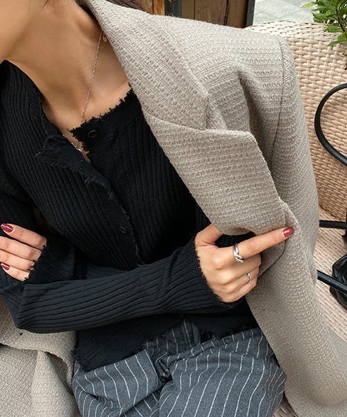 chuclla(チュクラ)の「【chuclla】【2022SS】Frayed design rib knit cardigan chw22s043(カーディガン/ボレロ・レディース・ブラック/ベージュ・FREE)」の7枚目の写真