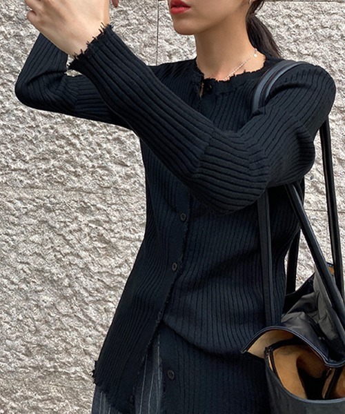 chuclla(チュクラ)の「【chuclla】【2022SS】Frayed design rib knit cardigan chw22s043(カーディガン/ボレロ・レディース・ブラック/ベージュ・FREE)」の8枚目の写真
