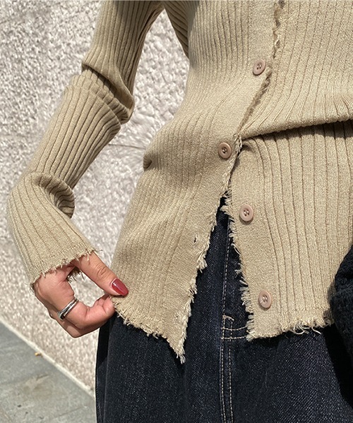 chuclla(チュクラ)の「【chuclla】【2022SS】Frayed design rib knit cardigan chw22s043(カーディガン/ボレロ・レディース・ブラック/ベージュ・FREE)」の17枚目の写真