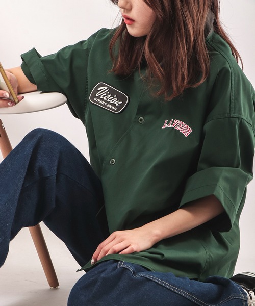 VISION STREET WEAR(ヴィジョンストリートウェア)の「VISION STREET WEAR ワッペンクレリックBIGシャツ(シャツ/ブラウス・メンズ・チャコールグレー/グリーン/アイボリー・LL/M/L)」の3枚目の写真