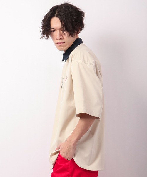 VISION STREET WEAR(ヴィジョンストリートウェア)の「VISION STREET WEAR ワッペンクレリックBIGシャツ(シャツ/ブラウス・メンズ・チャコールグレー/グリーン/アイボリー・LL/M/L)」の10枚目の写真