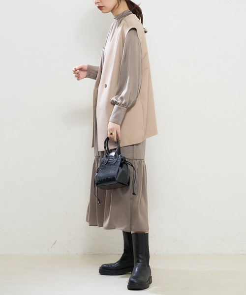 natural couture(ナチュラルクチュール)の「【WEB限定】ケーブルベスト×プチハイワンピースセット(ワンピース・レディース・オフホワイト/ブラック/モカ/ベージュ/サックスブルー・FREE)」の2枚目の写真