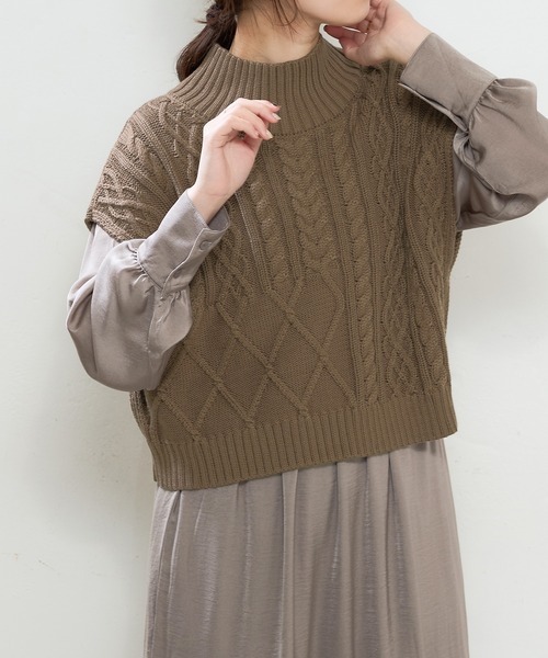 natural couture(ナチュラルクチュール)の「【WEB限定】ケーブルベスト×プチハイワンピースセット(ワンピース・レディース・オフホワイト/ブラック/モカ/ベージュ/サックスブルー・FREE)」の17枚目の写真