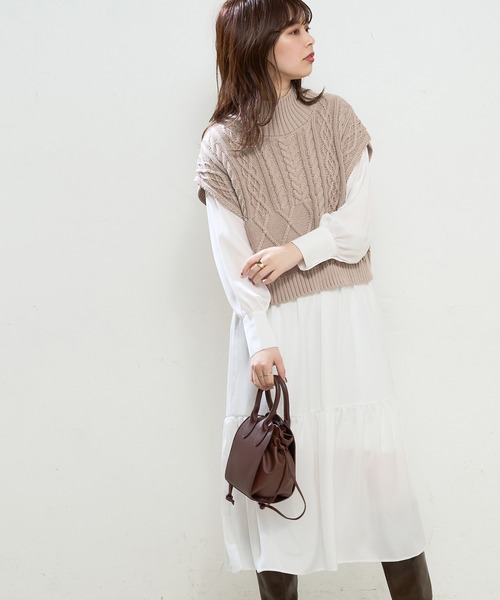 natural couture(ナチュラルクチュール)の「【WEB限定】ケーブルベスト×プチハイワンピースセット(ワンピース・レディース・オフホワイト/ブラック/モカ/ベージュ/サックスブルー・FREE)」の22枚目の写真