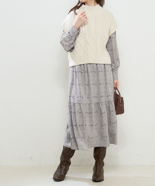 natural couture(ナチュラルクチュール)の「【WEB限定】ケーブルベスト×プチハイワンピースセット(ワンピース・レディース・オフホワイト/ブラック/モカ/ベージュ/サックスブルー・FREE)」の6枚目の写真