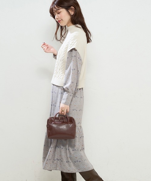 natural couture(ナチュラルクチュール)の「【WEB限定】ケーブルベスト×プチハイワンピースセット(ワンピース・レディース・オフホワイト/ブラック/モカ/ベージュ/サックスブルー・FREE)」の7枚目の写真
