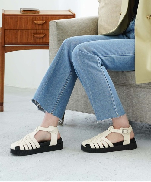 archives（アルシーヴ）の「グルカサンダル（サンダル・レディース・ブラック/アイボリー・MEDIUM/LARGE）」の2枚目の写真