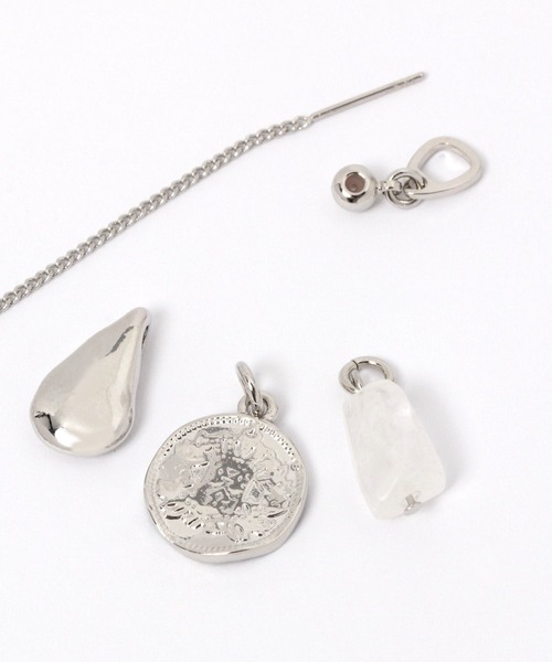 LOWRYS FARM（ローリーズファーム）の「チャームＳＥＴネックレス　273237（ネックレス・レディース・ゴールド/シルバー・FREE）」の10枚目の写真