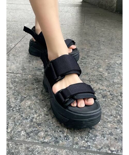 SHAKA（シャカ）の「【MURUA×SHAKA】2WAYキルトチャンキー