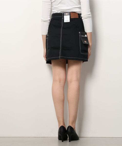 Dickies(ディッキーズ)の「ステッチ入りスカート(スカート・レディース・サンドベージュ/ブラック系・28inch/29inch/25inch/26inch/27inch)」の4枚目の写真