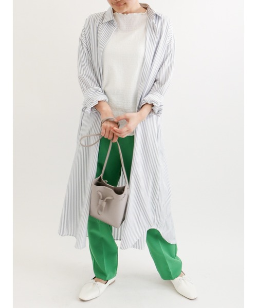 Samansa Mos2 blue（サマンサモスモスブルー）の「マルチスタイルシャツワンピース（ワンピース・レディース・ネイビー/オフホワイト/ブルー/サックスブルー/ブラック/クリーム/ピンク・LARGE/MEDIUM）」の4枚目の写真