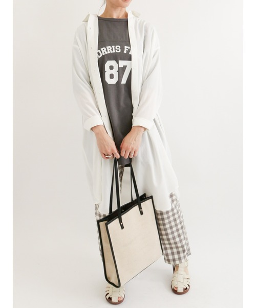 Samansa Mos2 blue（サマンサモスモスブルー）の「マルチスタイルシャツワンピース（ワンピース・レディース・ネイビー/オフホワイト/ブルー/サックスブルー/ブラック/クリーム/ピンク・LARGE/MEDIUM）」の2枚目の写真