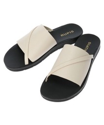 フラットサンダル