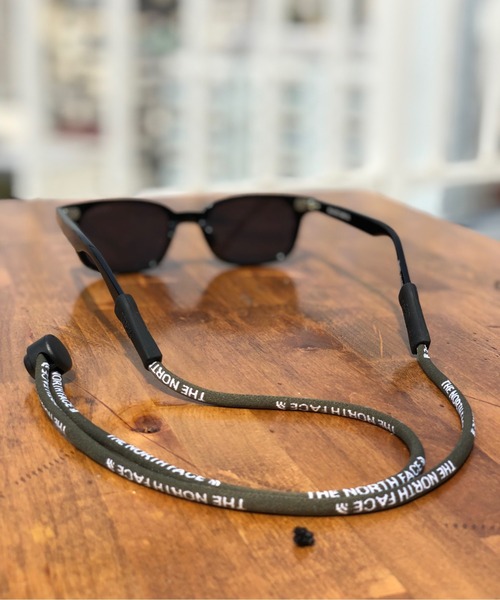 THE NORTH FACE(ザノースフェイス)の「【THE NORTH FACE】IVY GLASS HOLDER(その他小物・レディース・ブラック/グレー/レッド/ゴールド/ベージュ/ブルー/ライトイエロー・FREE)」の3枚目の写真