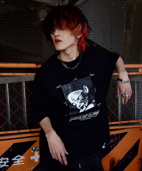 G.O.C（ジーオーシー）の「オーバーサイズ コットン マルチプリント 半袖 Tシャツ（Tシャツ/カットソー・メンズ・ホワイト/チャコールグレー/ブラック/グリーン/ボルドー/ブルーグレー/ホワイト系その他/ブラック系その他/グレー系その他/ホワイト系その他2/ホワイト系その他3/ホワイト系その他4/ホワイト系その他5/ホワイト系その他6/ブラック系その他2/ブラック系その他3/ブラック系その他4/ブラック系その他5/ブラック系その他6・MEDIUM/LARGE）」の11枚目の写真