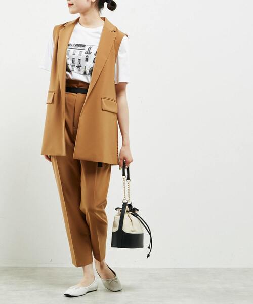 美品　リエス liesse ジレ　ベージュ Liesse（リエス）の「ストレッチツイル テーラードジレ（その他