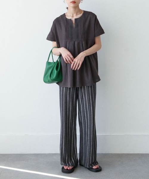 Chillfar（チルファー）の「キーネックレース付きブラウス（シャツ/ブラウス・レディース・スミクロ/アイボリー/イエロー/ナチュラル・LARGE/MEDIUM）」の16枚目の写真