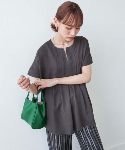 Chillfar（チルファー）の「キーネックレース付きブラウス（シャツ/ブラウス・レディース・スミクロ/アイボリー/イエロー/ナチュラル・LARGE/MEDIUM）」の17枚目の写真