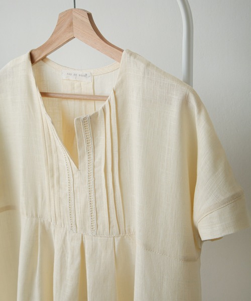 Chillfar（チルファー）の「キーネックレース付きブラウス（シャツ/ブラウス・レディース・スミクロ/アイボリー/イエロー/ナチュラル・LARGE/MEDIUM）」の8枚目の写真