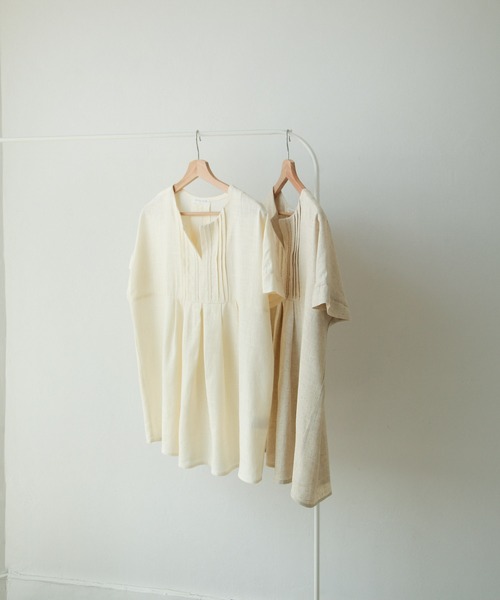 Chillfar（チルファー）の「キーネックレース付きブラウス（シャツ/ブラウス・レディース・スミクロ/アイボリー/イエロー/ナチュラル・LARGE/MEDIUM）」の9枚目の写真